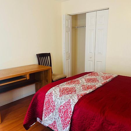 Room In Citrus Park And Carollwood, Close To The Airport & Downtown Tampa Eksteriør bilde